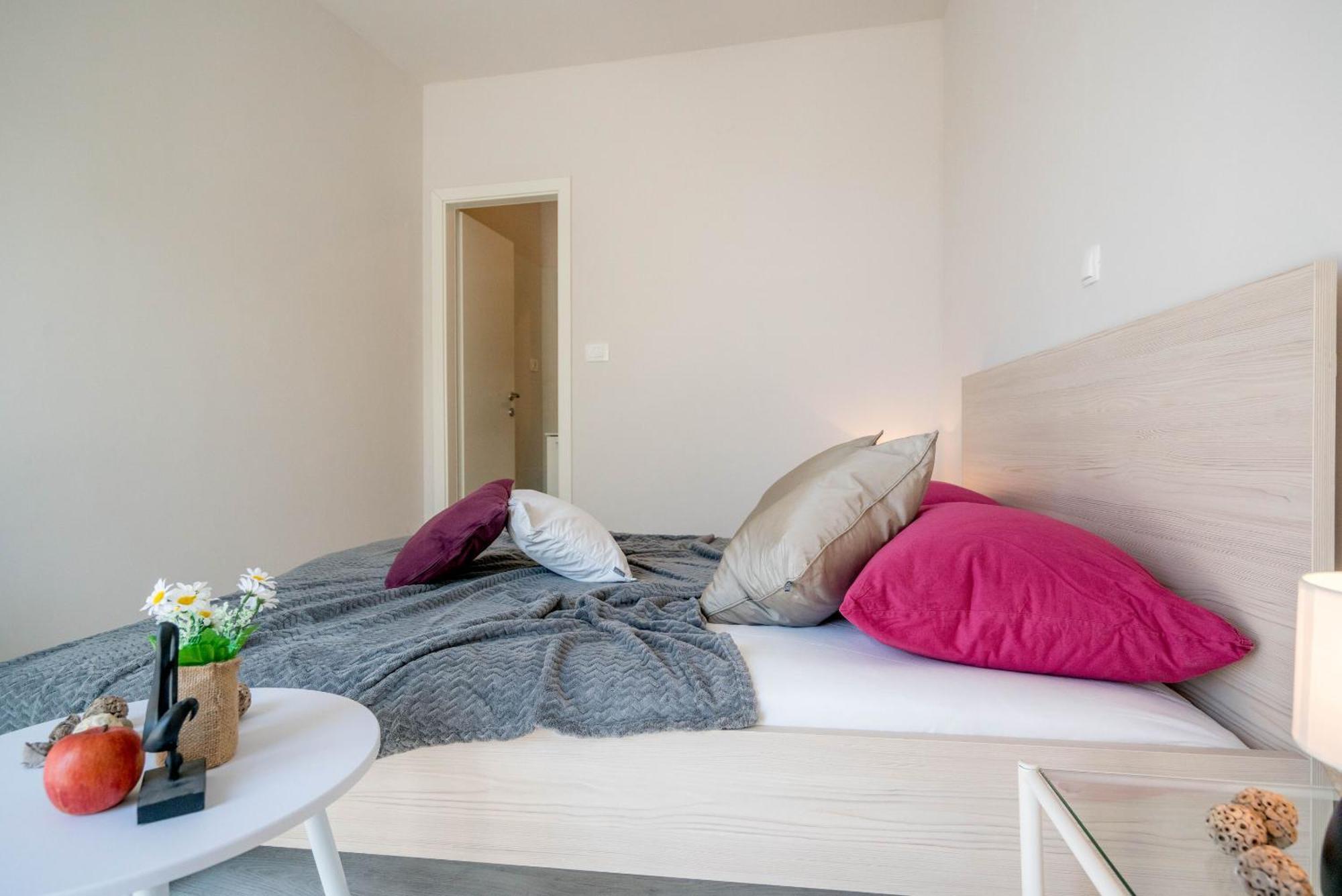 Apartments Sonata Omiš Eksteriør bilde