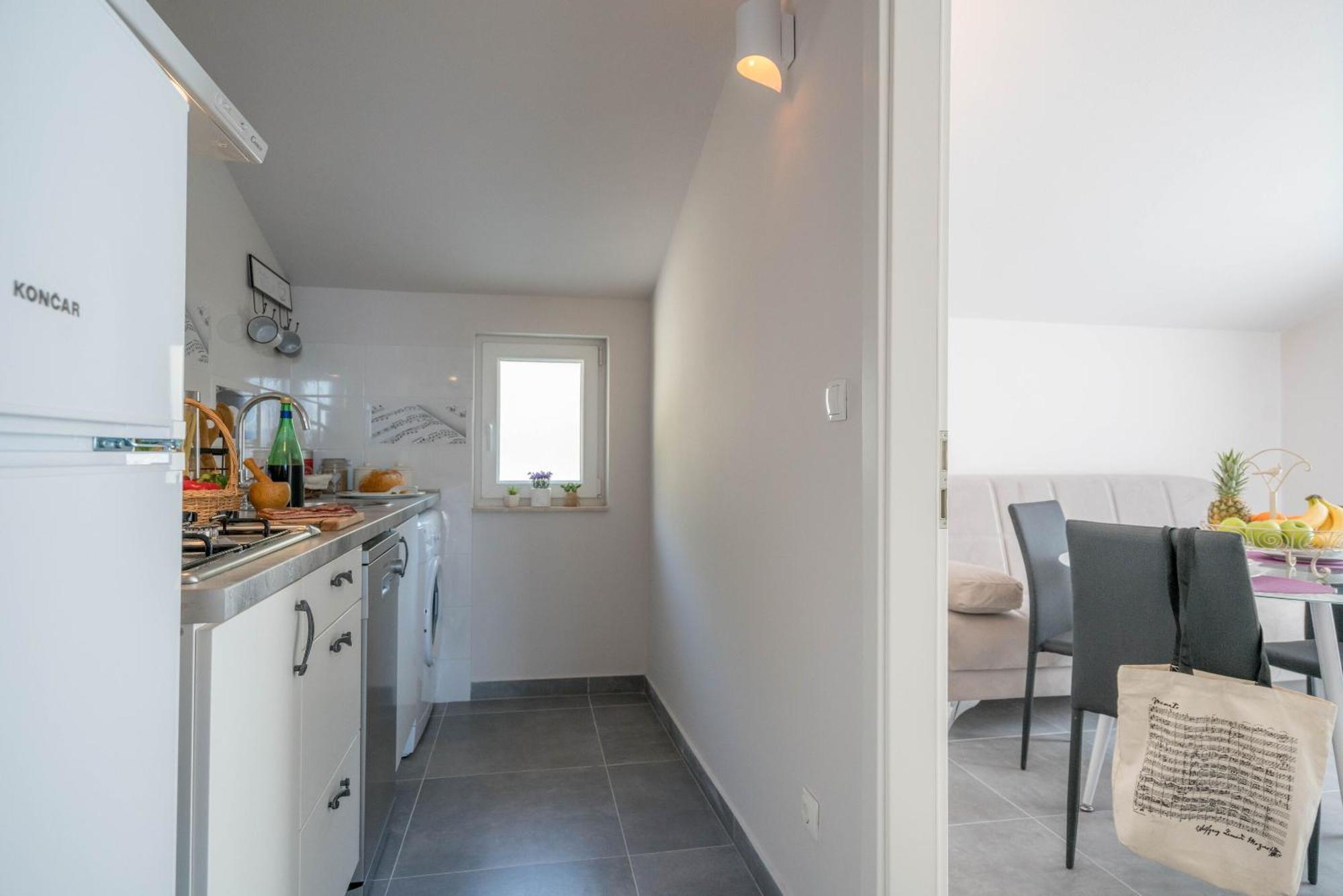 Apartments Sonata Omiš Eksteriør bilde